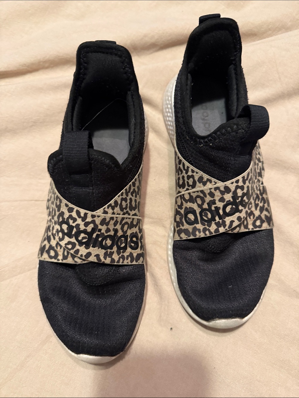 Women’s Slip-On Athletic Shoes with Leopard Strap - Black